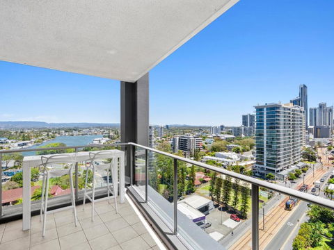Artique - Hosted By Coastal Letting - Accommodation Rockhampton 0