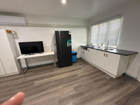 Ascot Studio Home Feel Place - Accommodation Rockhampton 1