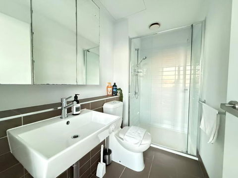 Astonishing 2B2B UpperWestSide Residence Opposite Southern Cross Station - Accommodation Rockhampton 4