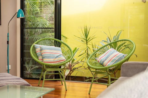 At Lizzie - Accommodation Rockhampton 3