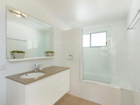 At Melaleuca 3 - Accommodation Rockhampton 1