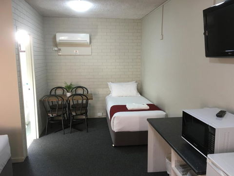 Atlas Motel - Accommodation Rockhampton 4