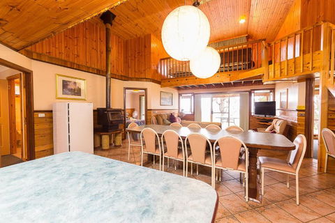 Augusta Sheoak Chalets - Accommodation Rockhampton 3