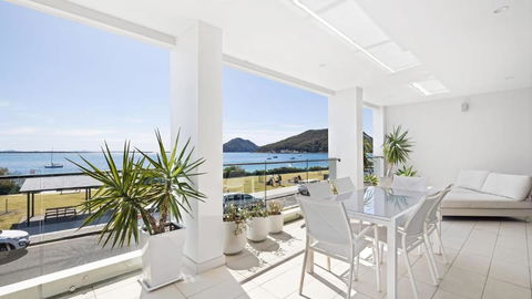 Aura 2 Apartment With Spectacular Views - Accommodation Rockhampton 0