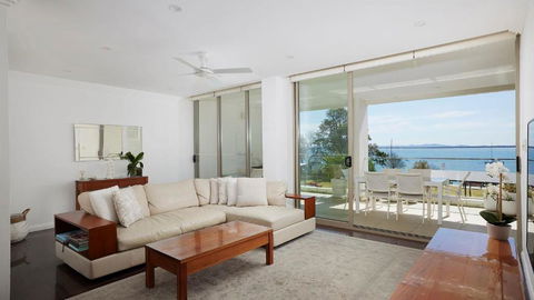 Aura 2 Apartment With Spectacular Views - Accommodation Rockhampton 3