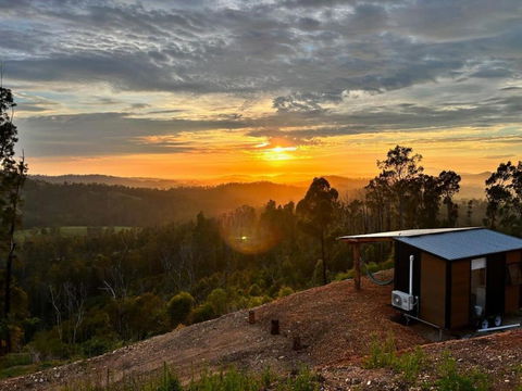 Aurora Lookout By Tiny Away - Accommodation Rockhampton 1