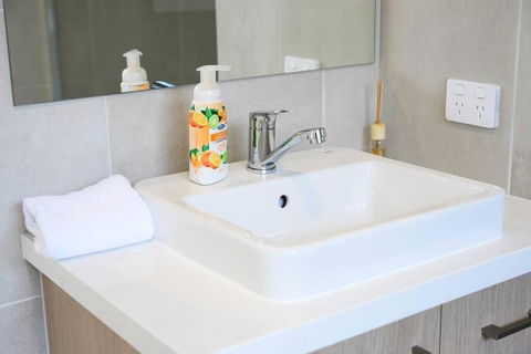 Austral Mordern House 10ppl - Accommodation Rockhampton 1