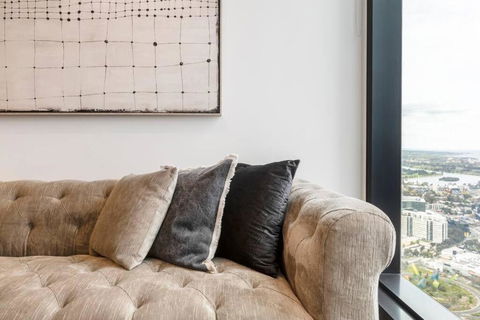 Australia 108 Skyhigh Luxury With Sweeping Views - Accommodation Rockhampton 3