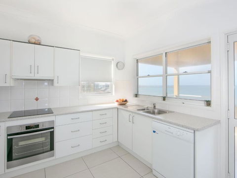 Avalon 3 - Accommodation Rockhampton 4