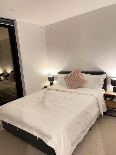Avant - Accommodation Rockhampton 0