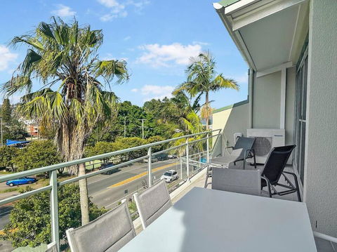 Avoca Coastal Retreat - Unit 13 Avoca Palms Resort - Accommodation Rockhampton 0