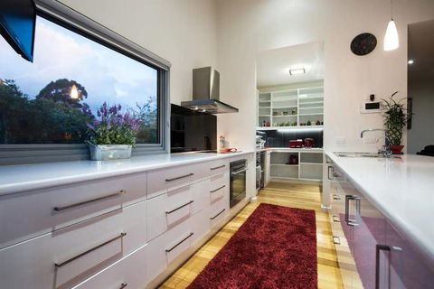Azura - Accommodation Rockhampton 2