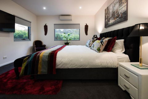 Azura - Accommodation Rockhampton 4