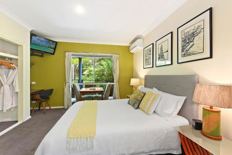 Azura Beach House B&B - Accommodation Rockhampton 3