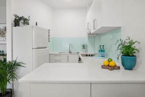 Avalon Beachside Apartment - Accommodation Rockhampton 3