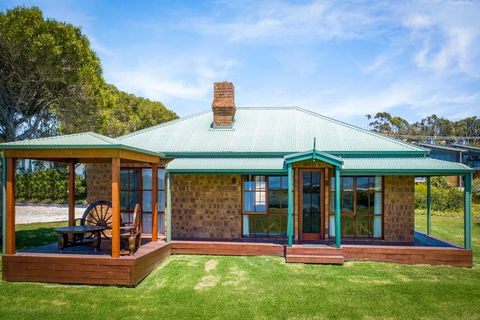 Apollo Bay Cottages- Marriners - Accommodation Rockhampton 1