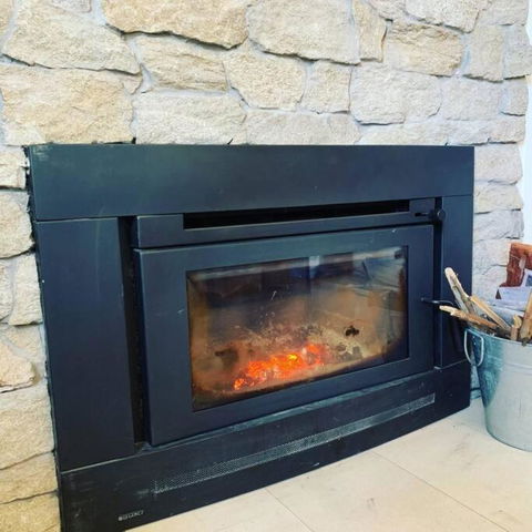 Apollo Bay Oceanview Mountain Retreat, Pet Friendly, EV Station, Fireplace - Accommodation Rockhampton 4