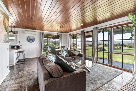 Apollo Bay Cottages- Sugarloaf - Accommodation Rockhampton 0