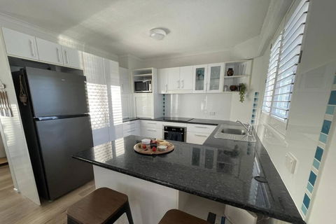 Atlantis Unit 1 - Accommodation Rockhampton 4