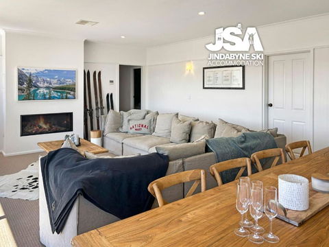 Avalon - Accommodation Rockhampton 1