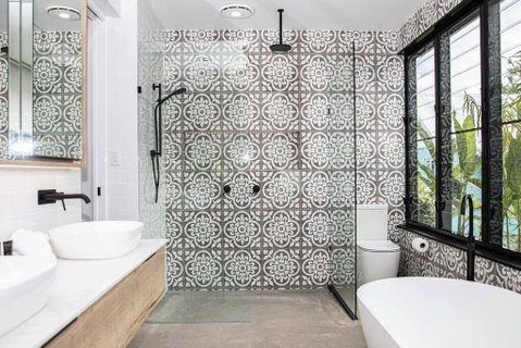 Azure Port Douglas - Luxurious & Modern - Accommodation Rockhampton 4