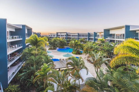 Azzura Greens Resort - Accommodation Rockhampton 0