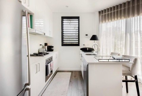 B312S - Luxury Waverton Apartment - Accommodation Rockhampton 3