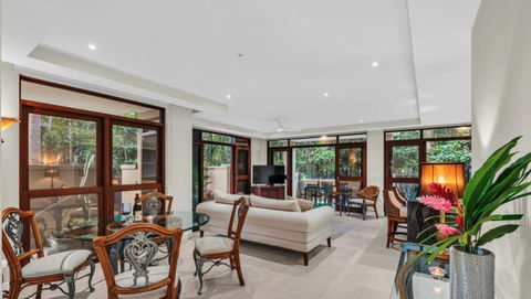 BAHAMA At Temple Tranquility - Accommodation Rockhampton 4