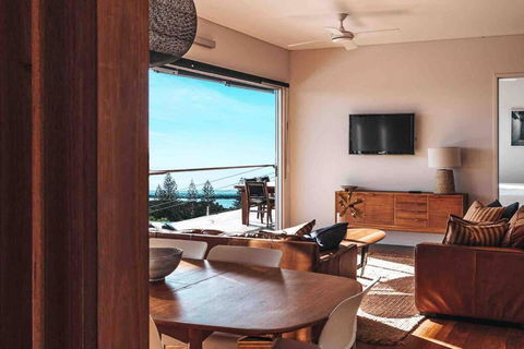BAY PROPERTIES . The Chill - Accommodation Rockhampton 0