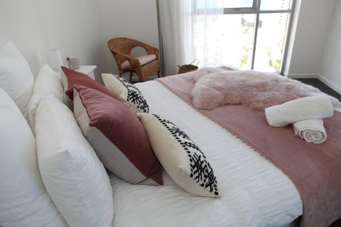 Chevron Renaissance Ocean View - Accommodation Rockhampton 20