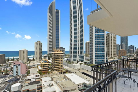 Chevron Renaissance Ocean View - Accommodation Rockhampton 21