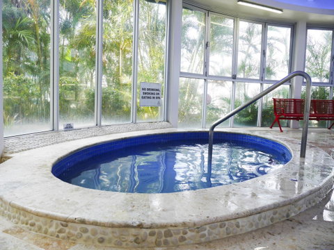 Chevron Renaissance Ocean View - Accommodation Rockhampton 32