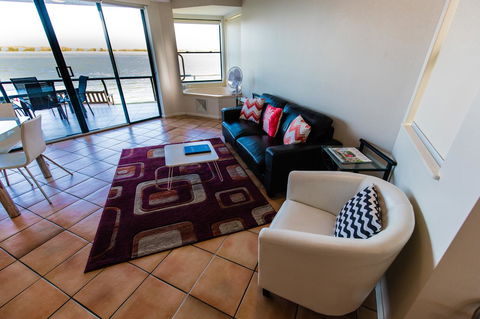 La Promenade - Accommodation Rockhampton 32