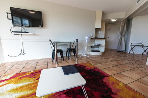 La Promenade - Accommodation Rockhampton 15