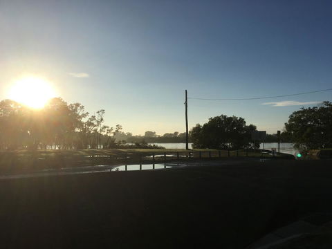 Absolute Waterfront - Accommodation Rockhampton 18