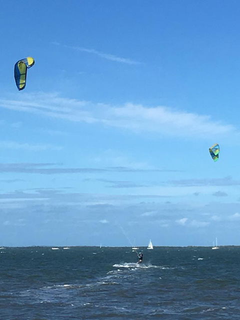 Absolute Waterfront - Accommodation Rockhampton 27