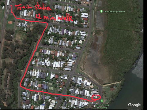 Absolute Waterfront - Accommodation Rockhampton 24