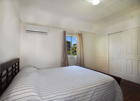 Absolute Waterfront - Accommodation Rockhampton 2