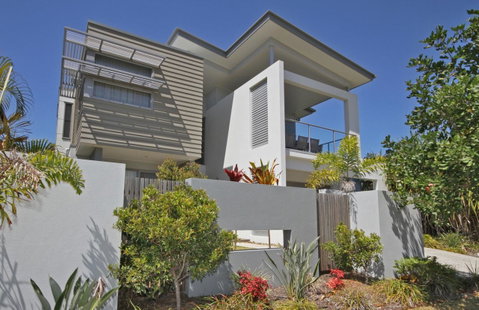 48 Boardrider Crescent, Mt Coolum - Pet Friendly, WiFi, Linen Incl. 500 BOND - Accommodation Rockhampton 0