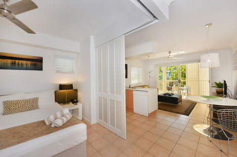 Port Douglas Apartments - Adults Only Oasis - Accommodation Rockhampton 30