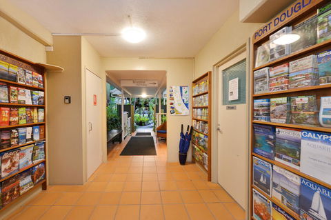 Port Douglas Apartments - Adults Only Oasis - Accommodation Rockhampton 10