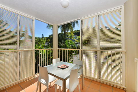 Port Douglas Apartments - Adults Only Oasis - Accommodation Rockhampton 6