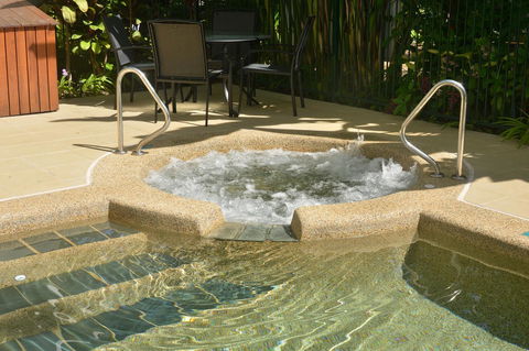 Port Douglas Apartments - Adults Only Oasis - Accommodation Rockhampton 17