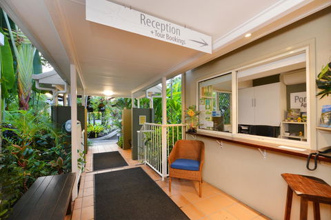 Port Douglas Apartments - Adults Only Oasis - Accommodation Rockhampton 16