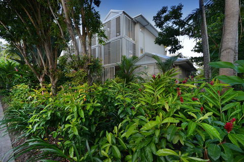 Port Douglas Apartments - Adults Only Oasis - Accommodation Rockhampton 3