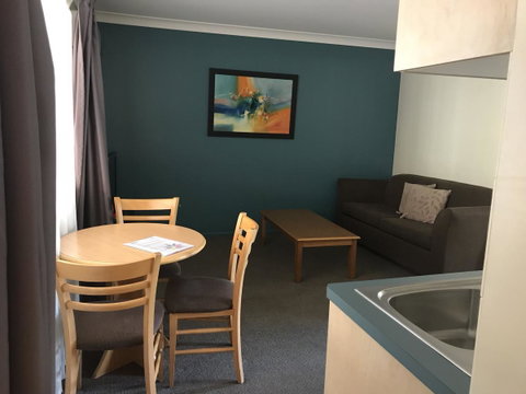 Villa Nova Motel - Accommodation Rockhampton 7
