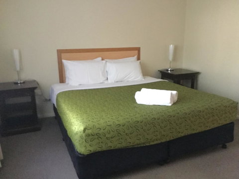 Villa Nova Motel - Accommodation Rockhampton 1
