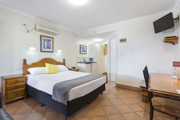 Glenmore Tavern with Accommodation Rockhampton