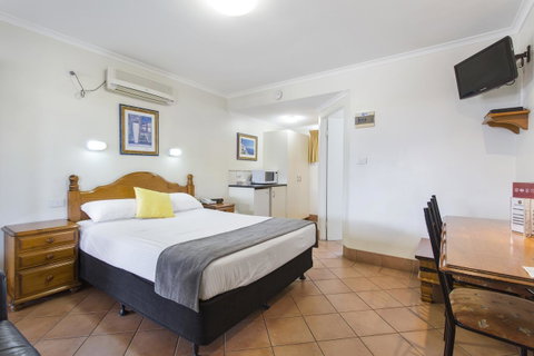 Glenmore Tavern - Accommodation Rockhampton 0