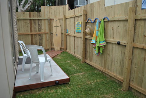 Driftwood Lodge - Accommodation Rockhampton 3